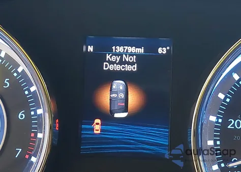 2014 Chrysler 300 из США, поврежденный, VIN 2C3CCAAG8EH381206